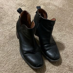 Franco Sarto Size 9.5 black leather,  used .